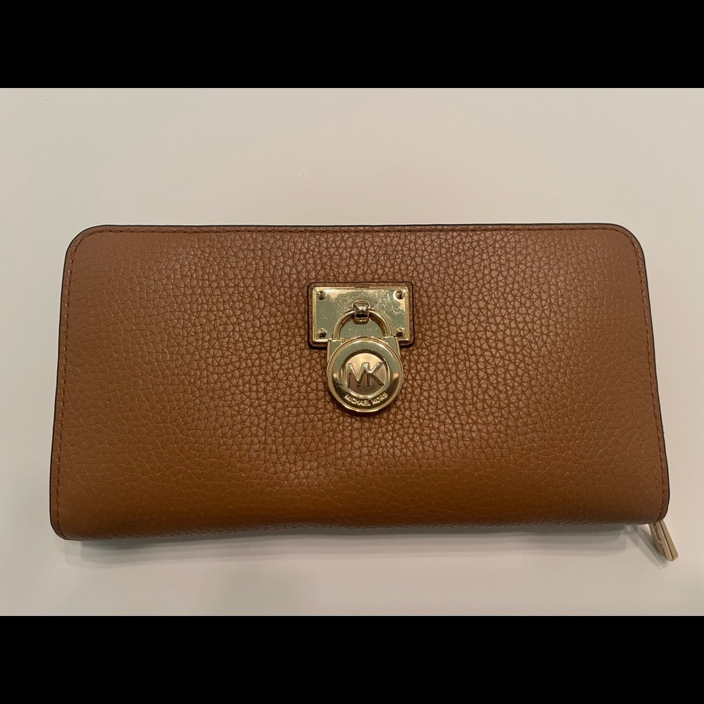 Michael Kors Hamilton Wallet